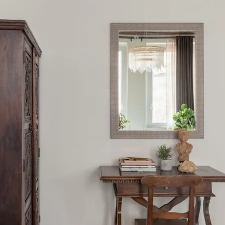 Apartment Iflat Pantheon At Your Feet