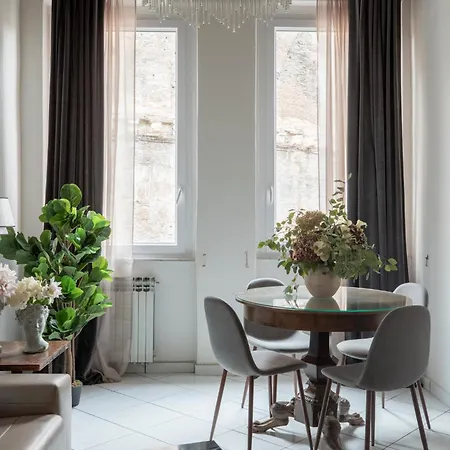 Apartment Iflat Pantheon At Your Feet Rome
