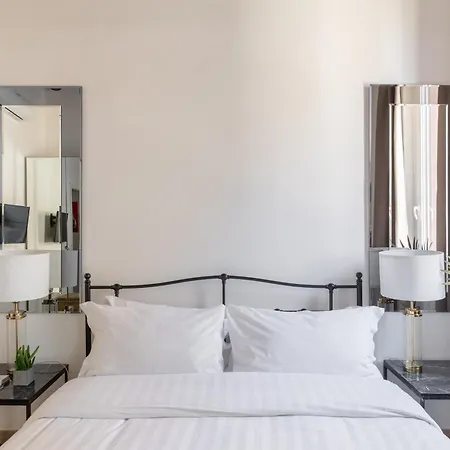 Iflat Pantheon At Your Feet